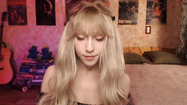 Friendly Ellie online show from March 2025 12:09:02 AM