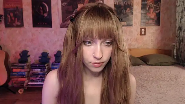 Friendly Ellie online show from April 2026 12:18:02 PM