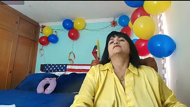 Snapshot of ISABEEL_SOFIA01 chatting on June 2026 04:55:01 PM ISABEEL SOFIA01 online show from June 2026 04:55:01 PM