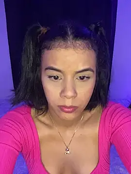 Snapshot of KLOE_MARTINS chatting on February 2026 08:57:02 AM KLOE MARTINS online show from February 2026 08:57:02 AM