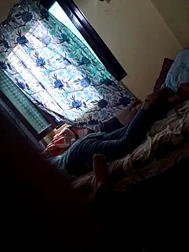 Adityagj123 online show from October 2025 11:42:01 AM