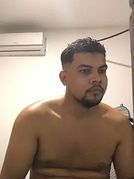 Snapshot of ElsecretodeBruno chatting on February 2026 08:14:02 PM ElsecretodeBruno online show from February 2026 08:14:02 PM