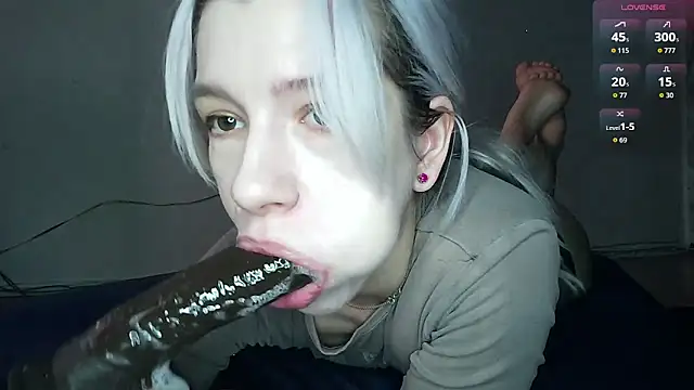 Snapshot of cruellagoth666 chatting on July 2026 03:14:02 PM cruellagoth666 online show from July 2026 03:14:02 PM