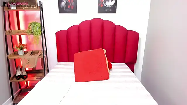 Snapshot of Ashleyyrobert chatting on January 2025 11:16:02 PM Ashleyyrobert online show from January 2025 11:16:02 PM