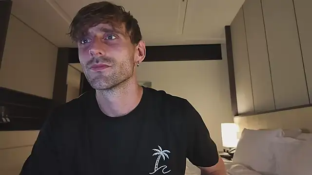 lukegunn online show from October 2025 12:47:02 PM