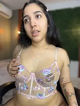 Snapshot of Amandanauty chatting on January 2026 05:55:01 AM Amandanauty online show from January 2026 05:55:01 AM