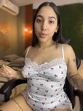 Snapshot of Amandanauty chatting on February 2026 06:40:01 AM Amandanauty online show from February 2026 06:40:01 AM