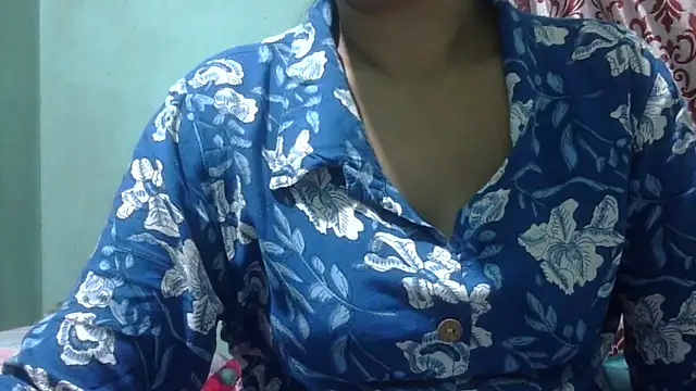 Snapshot of AVNI09- chatting on December 2025 10:01:01 AM AVNI09- online show from December 2025 10:01:01 AM