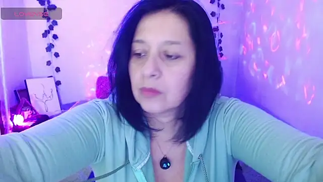 camilalatti online show from December 2025 12:41:02 AM