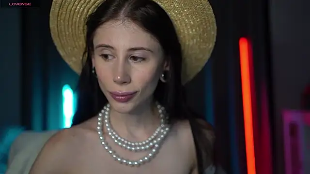 Your Nicolett online show from March 2025 04:08:02 AM