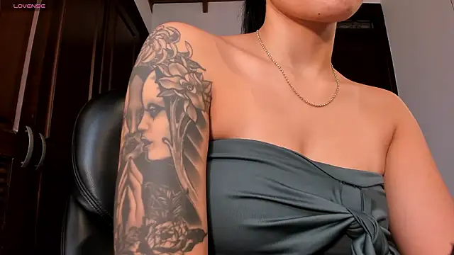 NickyLawson online show from March 2026 05:44:01 AM