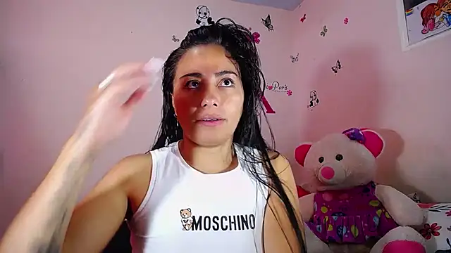 hanna girl21 online show from July 2026 06:43:02 PM