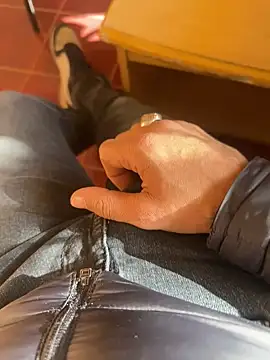 MAHKE12 online show from November 2025 10:28:02 AM