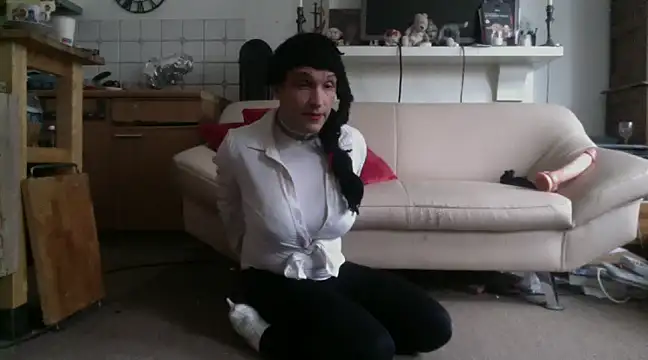 Sissy naomi online show from December 2024 09:55:02 AM