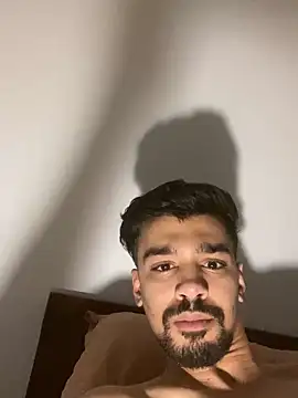 Snapshot of Hermanooooooo chatting on December 2024 01:14:01 AM Hermanooooooo online show from December 2024 01:14:01 AM