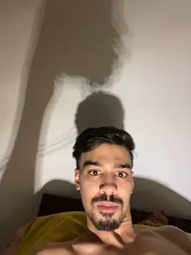 Snapshot of Hermanooooooo chatting on March 2025 05:28:02 AM Hermanooooooo online show from March 2025 05:28:02 AM