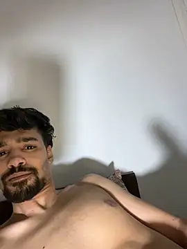 Snapshot of Hermanooooooo chatting on February 2026 05:41:01 AM Hermanooooooo online show from February 2026 05:41:01 AM