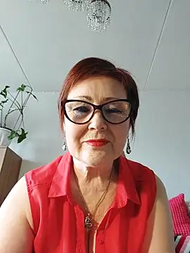 Snapshot of Fire_Night chatting on April 2026 08:19:02 AM Fire Night online show from April 2026 08:19:02 AM
