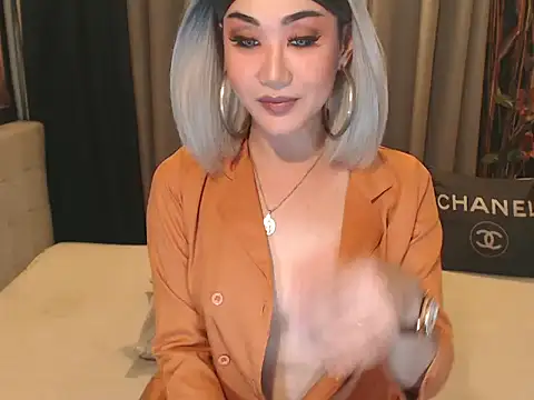 Snapshot of JustForCassie chatting on March 2026 04:27:01 AM JustForCassie online show from March 2026 04:27:01 AM