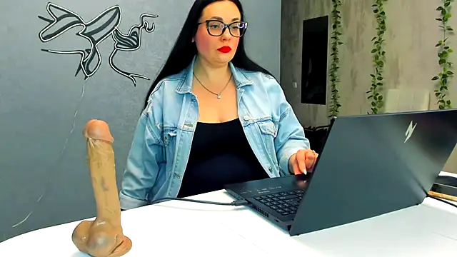 WorshipLilit online show from January 2026 09:18:02 PM