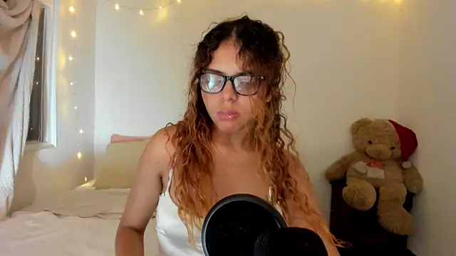 Snapshot of ValienteGirl_ chatting on May 2026 05:03:02 AM ValienteGirl online show from May 2026 05:03:02 AM