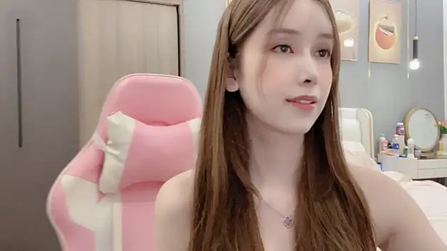 ANNA102 online show from January 2025 04:49:02 PM