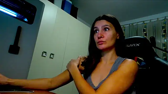 GodlyTheia online show from November 2025 05:09:01 PM