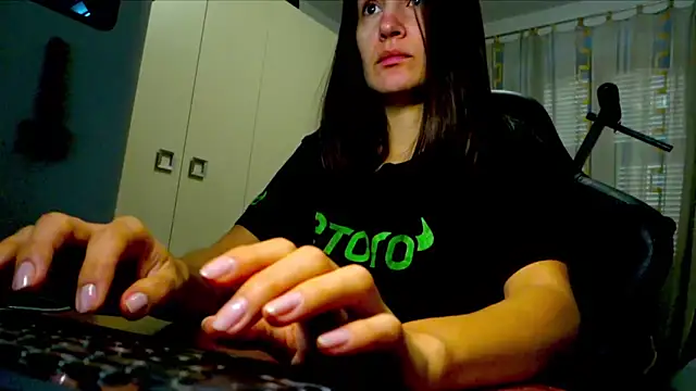 GodlyTheia online show from November 2025 09:47:02 AM