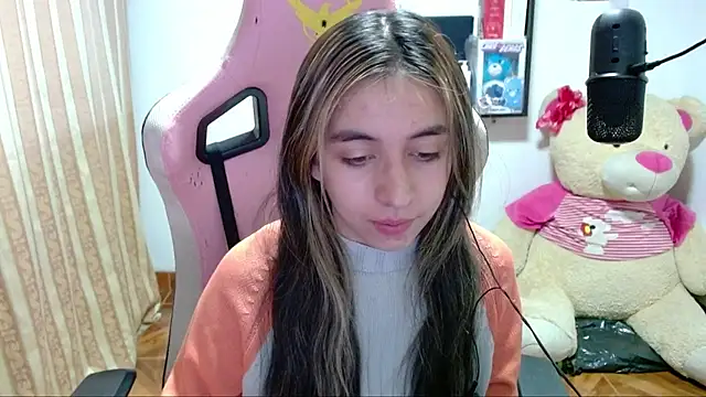 Maggie Fox3 online show from December 2024 02:09:01 AM