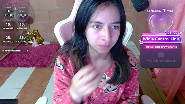 Snapshot of Maggie_Fox3 chatting on July 2026 03:13:02 AM Maggie Fox3 online show from July 2026 03:13:02 AM