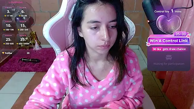 Snapshot of Maggie_Fox3 chatting on July 2026 12:58:01 AM Maggie Fox3 online show from July 2026 12:58:01 AM
