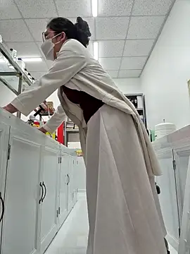 Snapshot of HinaLovely chatting on February 2026 09:34:01 PM HinaLovely online show from February 2026 09:34:01 PM