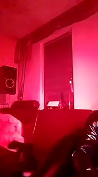 Snapshot of Crystalbitchx chatting on January 2025 12:43:02 AM Crystalbitchx online show from January 2025 12:43:02 AM