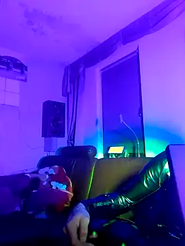 Snapshot of Crystalbitchx chatting on February 2025 12:40:01 AM Crystalbitchx online show from February 2025 12:40:01 AM