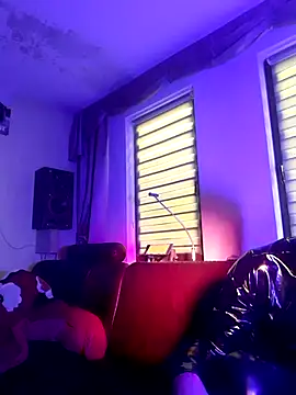 Snapshot of Crystalbitchx chatting on March 2025 07:23:02 AM Crystalbitchx online show from March 2025 07:23:02 AM