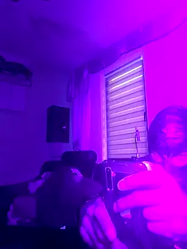 Snapshot of Crystalbitchx chatting on November 2025 06:26:02 AM Crystalbitchx online show from November 2025 06:26:02 AM