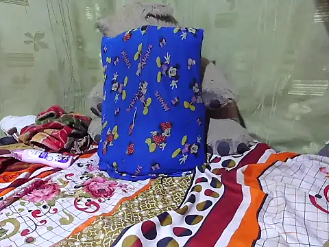 Alora-shine online show from February 2025 10:21:01 PM