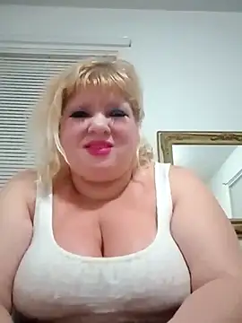 Snapshot of JemJensen30 chatting on July 2026 04:27:02 AM JemJensen30 online show from July 2026 04:27:02 AM