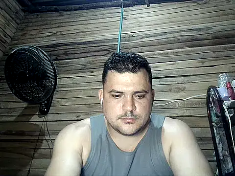 Snapshot of Arcangel_05 chatting on July 2026 03:43:01 AM Arcangel 05 online show from July 2026 03:43:01 AM
