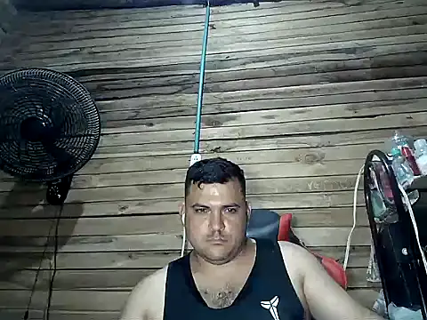 Snapshot of Arcangel_05 chatting on July 2026 03:10:02 AM Arcangel 05 online show from July 2026 03:10:02 AM