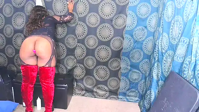 LunaRai online show from January 2025 04:42:01 AM