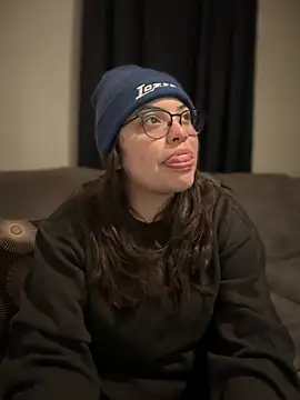 drizzypeach602 online show from October 2025 05:15:01 AM