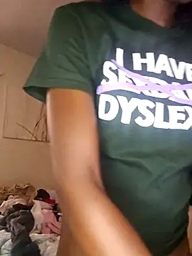 Snapshot of oliviaprettypussy chatting on November 2025 02:16:01 PM oliviaprettypussy online show from November 2025 02:16:01 PM