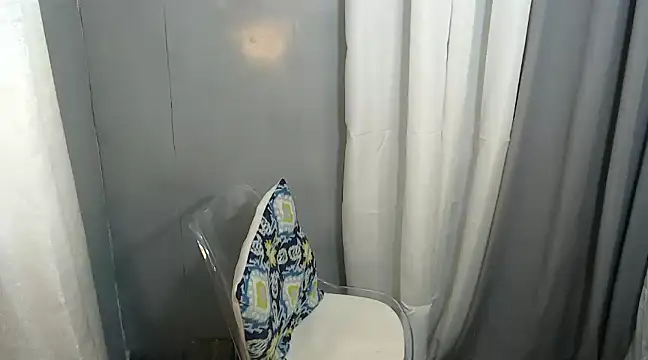 Delicate Savannah online show from December 2024 04:45:02 AM