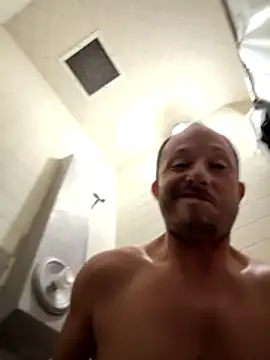 Roberts8inchcock online show from February 2026 05:09:02 PM