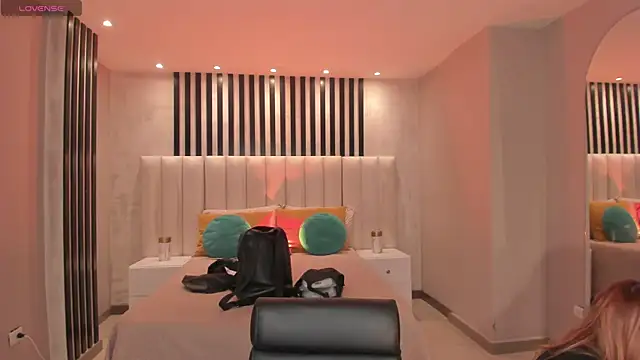 LexieWayne online show from March 2026 12:02:02 PM