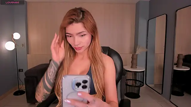 LexieWayne online show from March 2026 06:24:02 PM