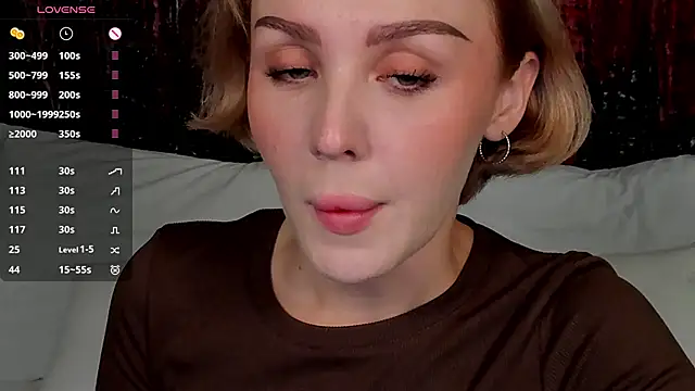 LianaFord online show from November 2025 08:41:02 PM