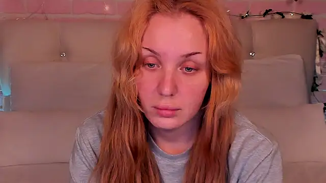 LianaFord online show from November 2025 08:57:01 PM