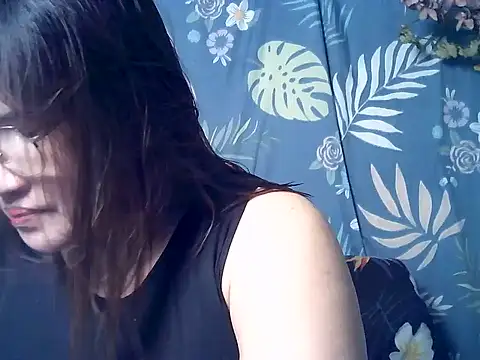 Snapshot of Amazing_Angel22 chatting on May 2026 01:01:01 AM Amazing Angel22 online show from May 2026 01:01:01 AM
